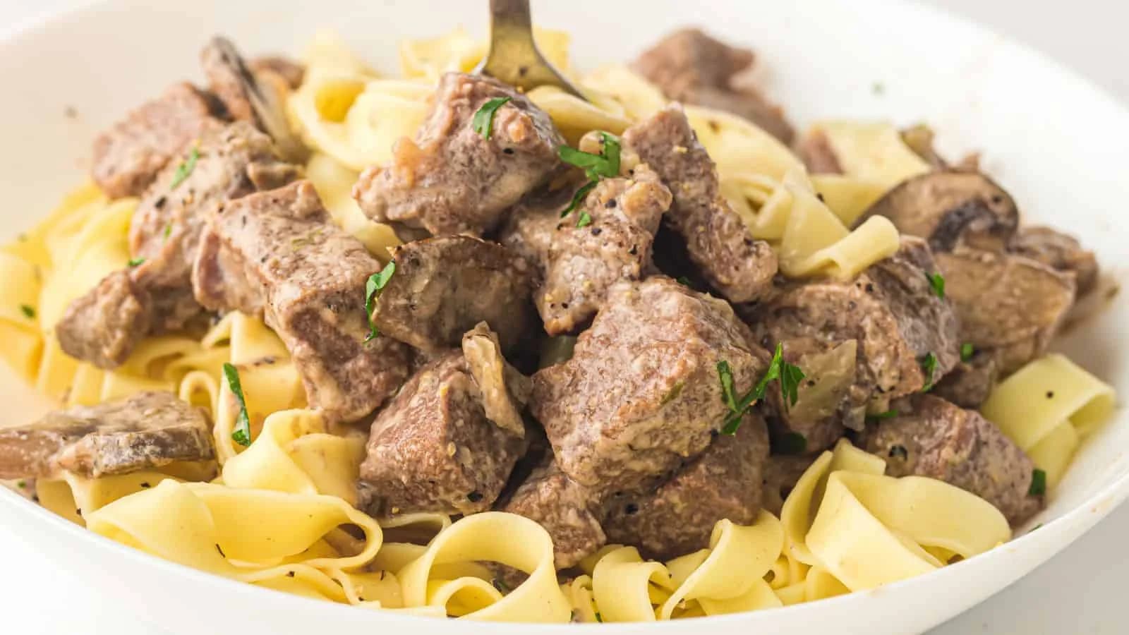 Slow Cooker Beef Stroganoff