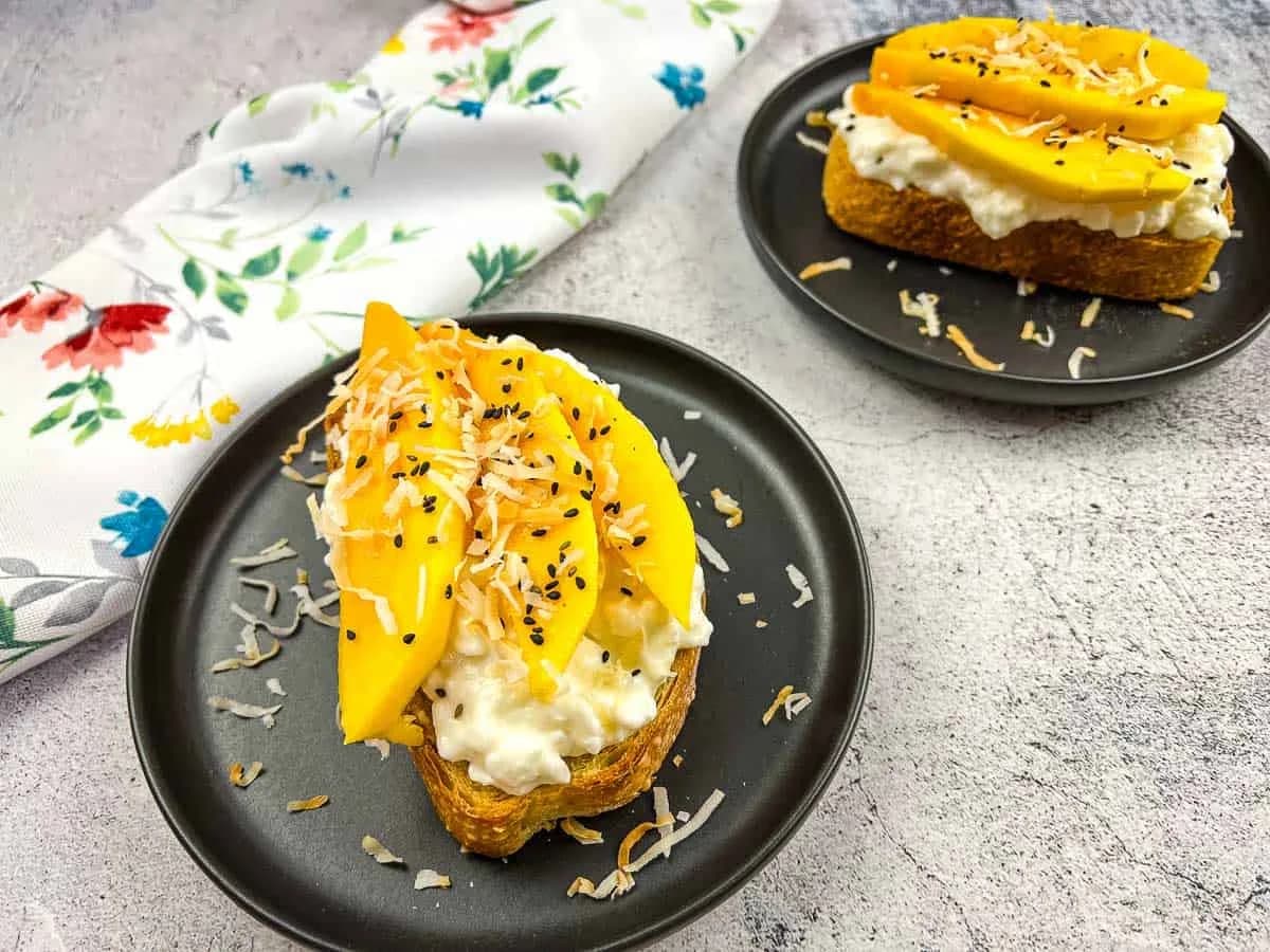 Cottage Cheese Toast with Mango