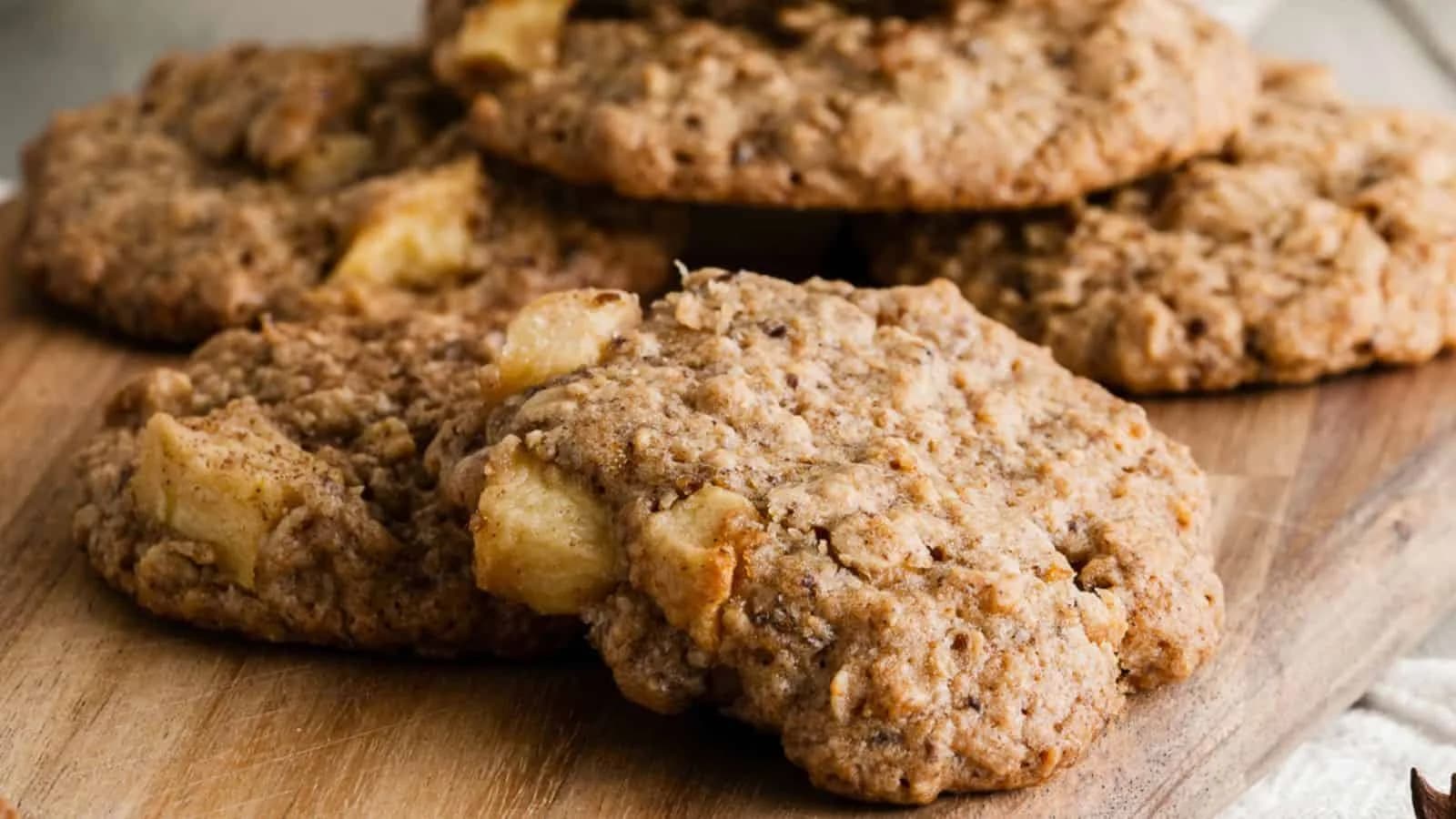 Vegan Apple Cookies with Oatmeal