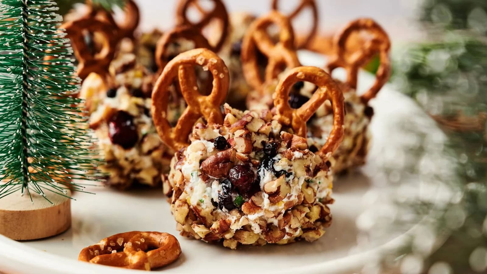 Reindeer Mini Cheese Balls