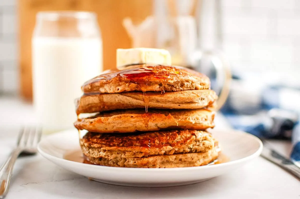 Old-Fashioned Buttermilk Oatmeal Pancakes