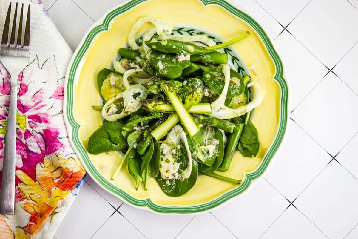 Spinach, Asparagus & Fennel Salad
