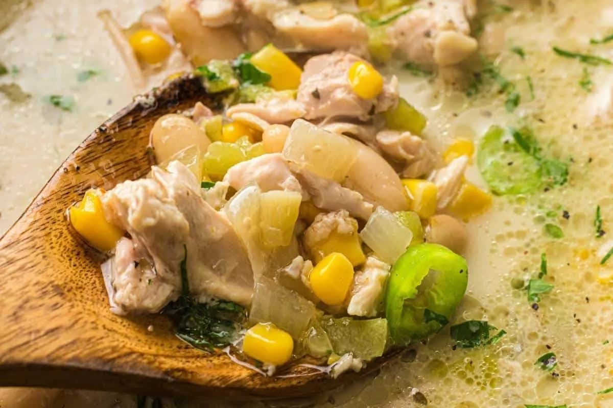 Slow Cooker White Chicken Chili