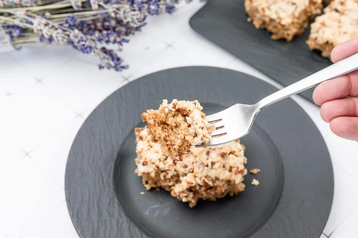 Old Fashioned Lazy Daisy Oatmeal Cake