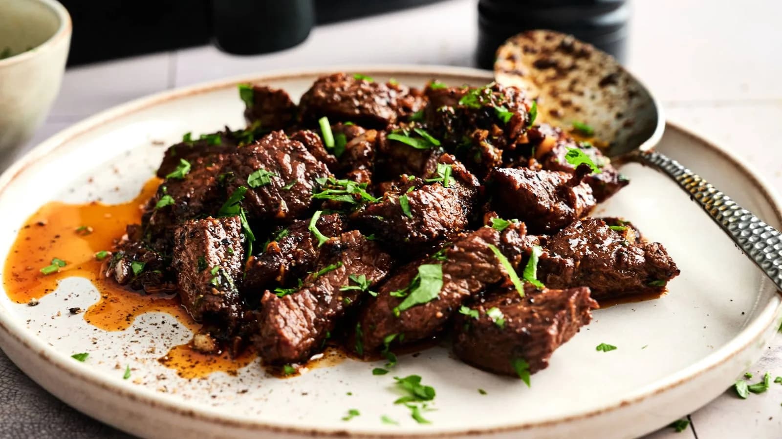 Air Fryer Garlic Butter Steak Bites