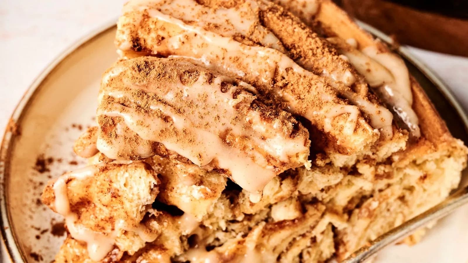 Cinnamon Roll Cake