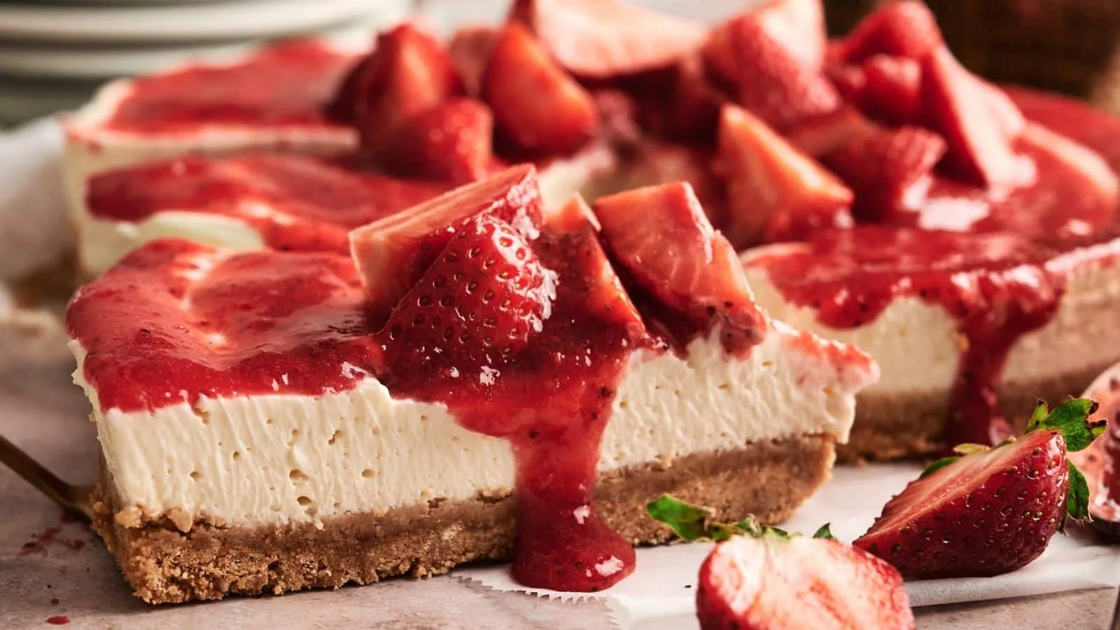 No Bake Strawberry Cheesecake