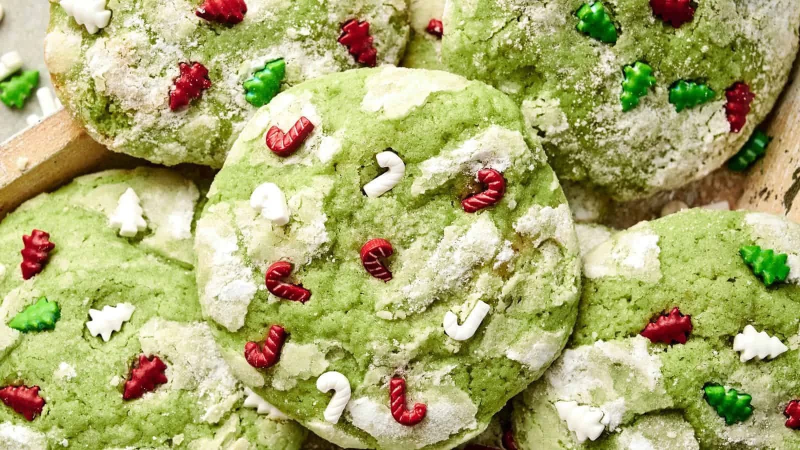 Grinch Crinkle Cookies