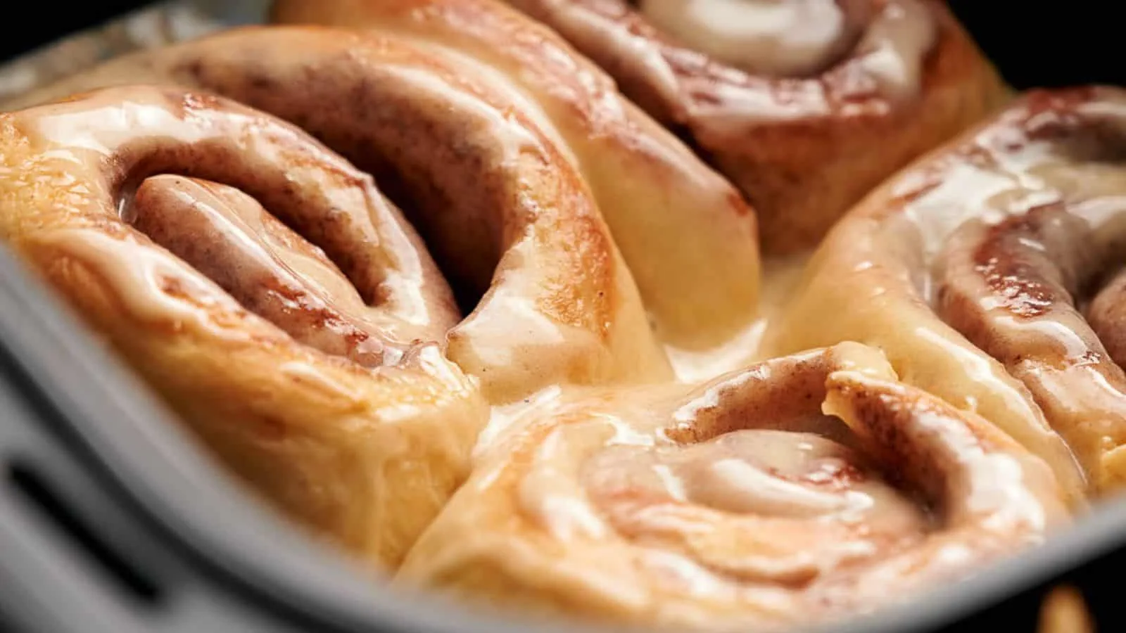 Sweet Air Fryer Cinnamon Rolls