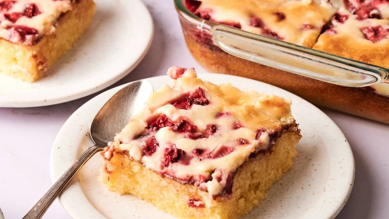 Air Fryer Strawberry Earthquake Cake