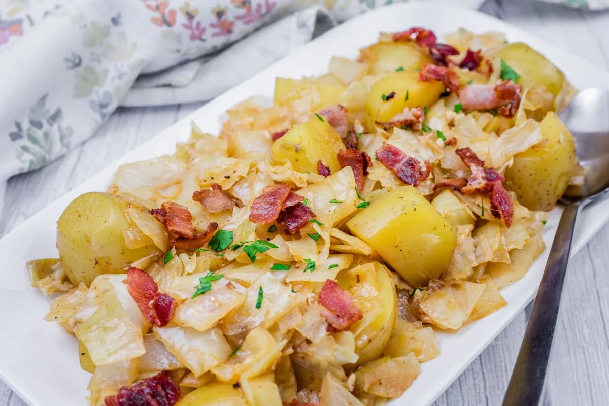 Cabbage and Potatoes with Bacon