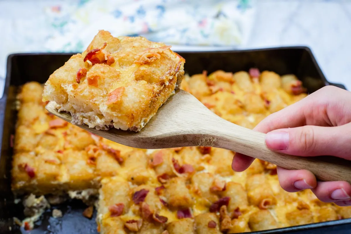 Cheesy Tater Tot Breakfast Casserole