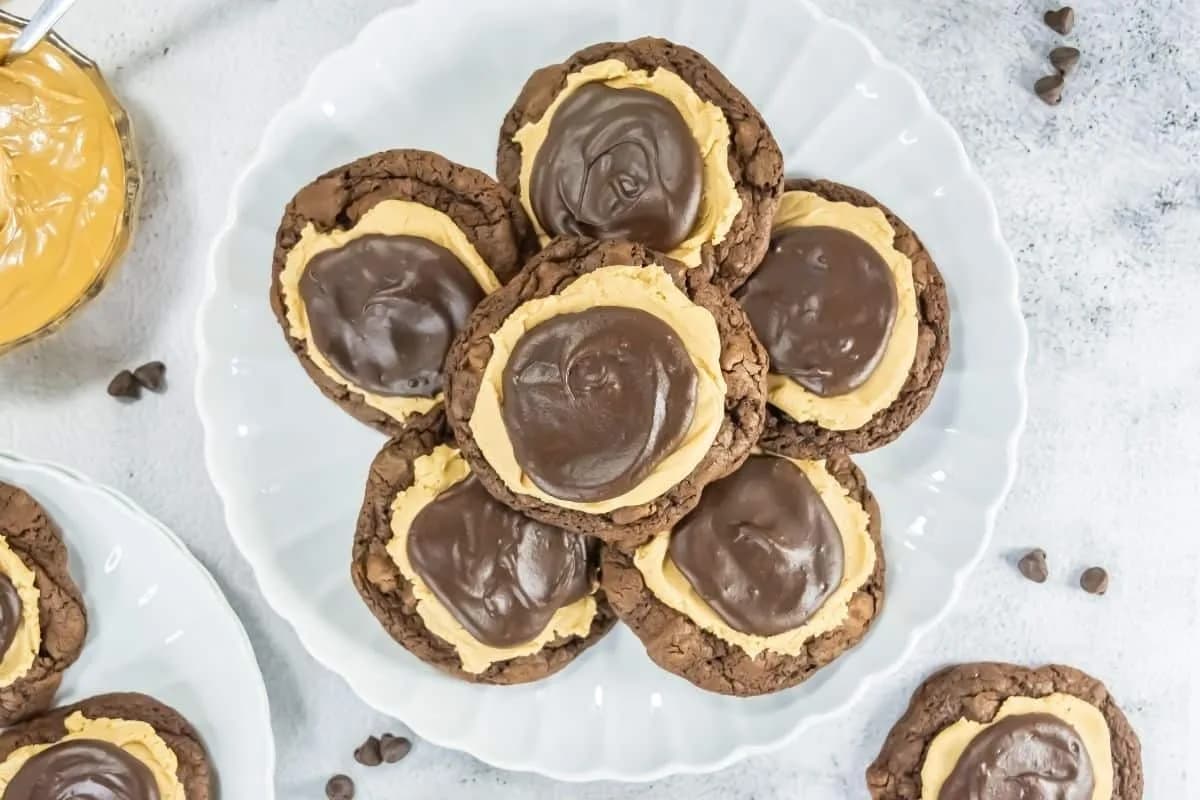 Copycat Crumbl Buckeye Brownie Cookies