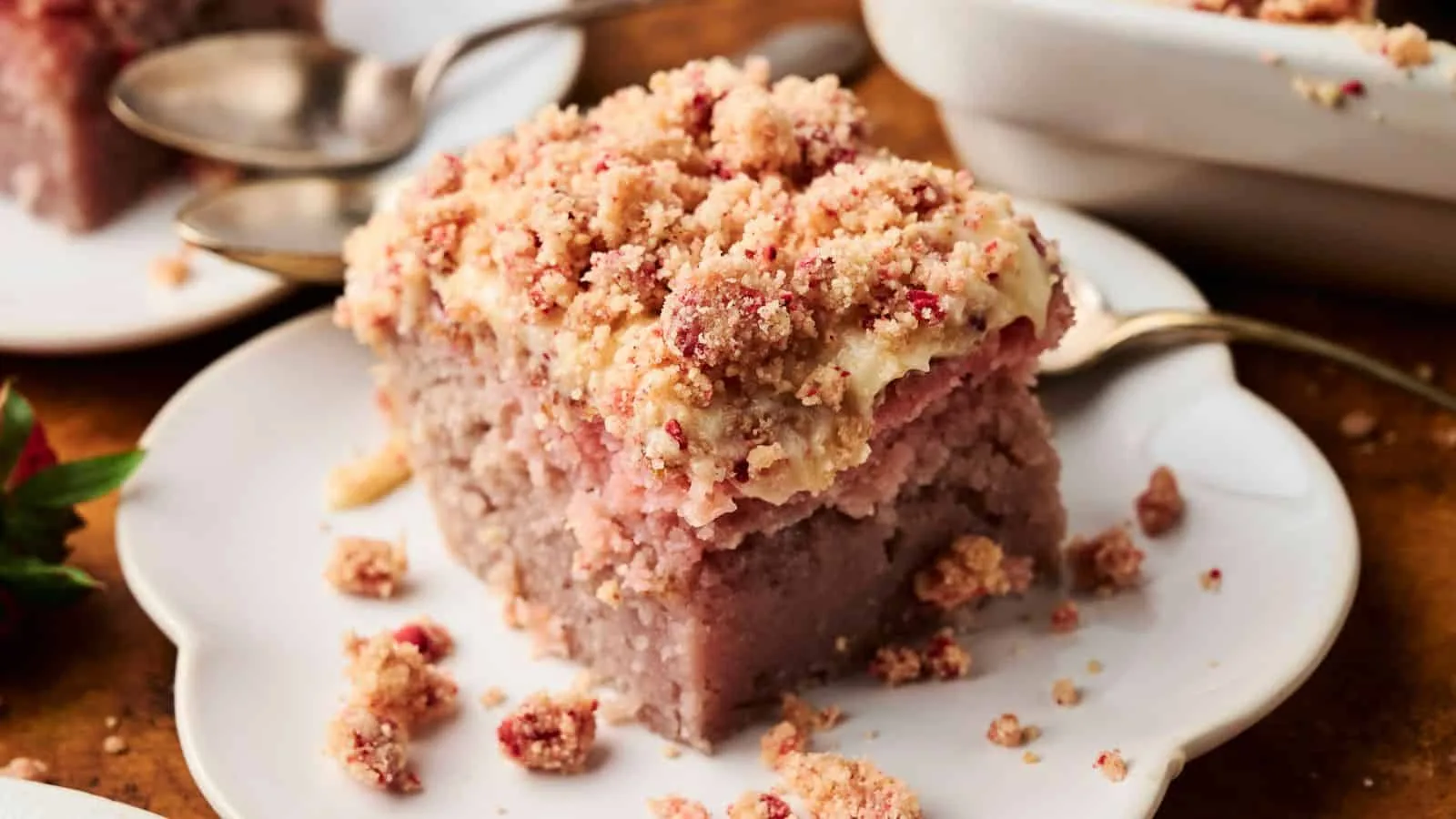 Strawberry Crunch Cake