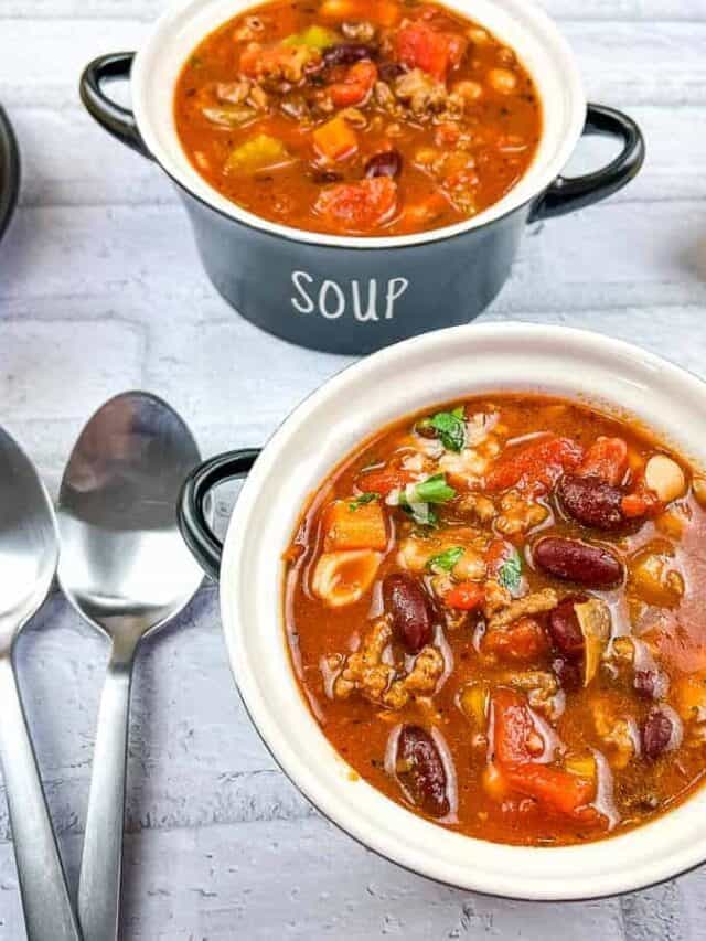 21 SLURPABLE SOUPS & STEWS FOR CHILLY DAYS