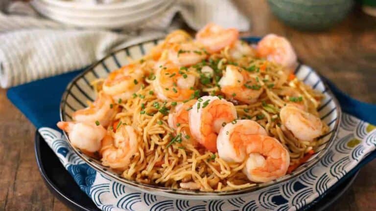 Shrimp yakisoba on a plate.