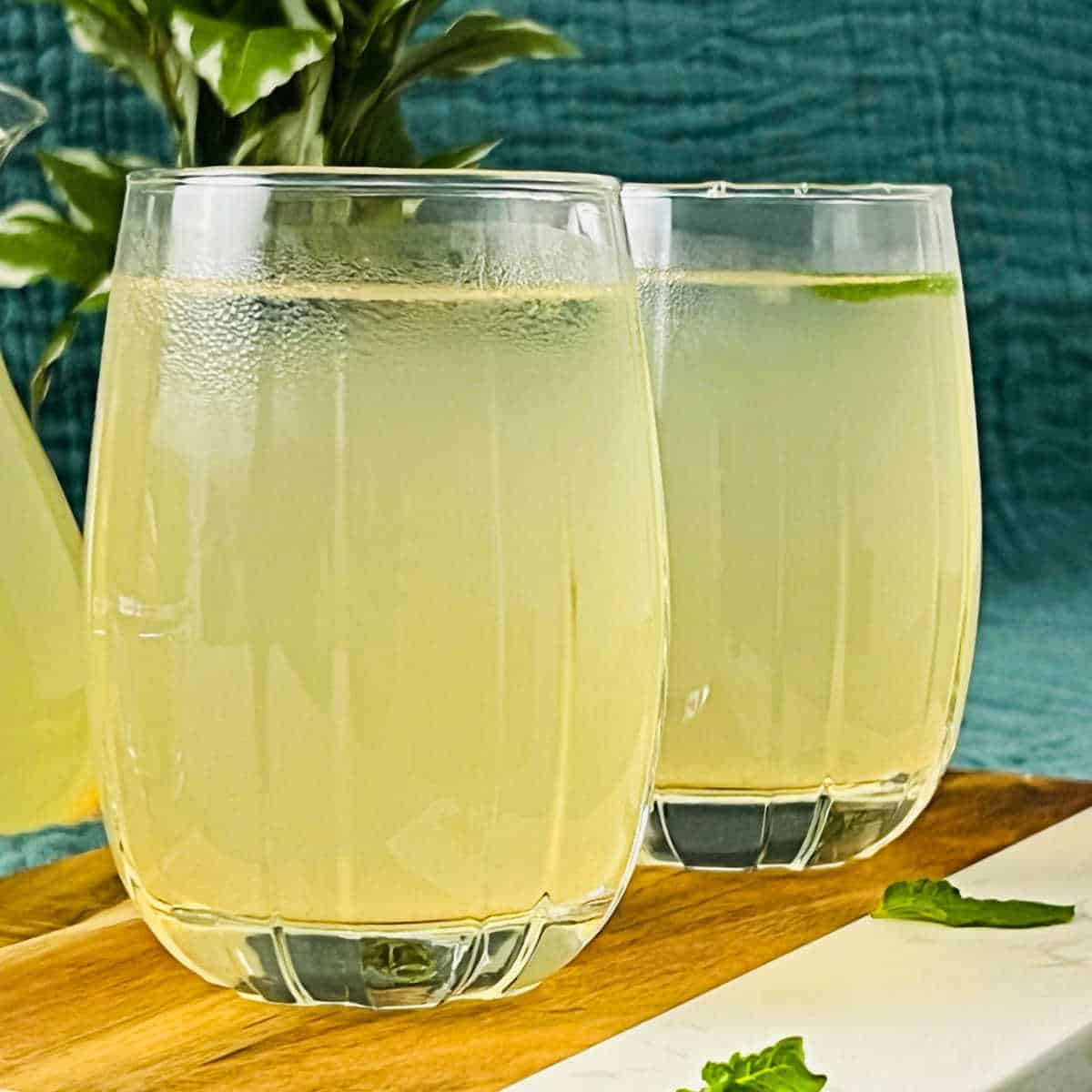 Indian lemonade poured in two glasses.