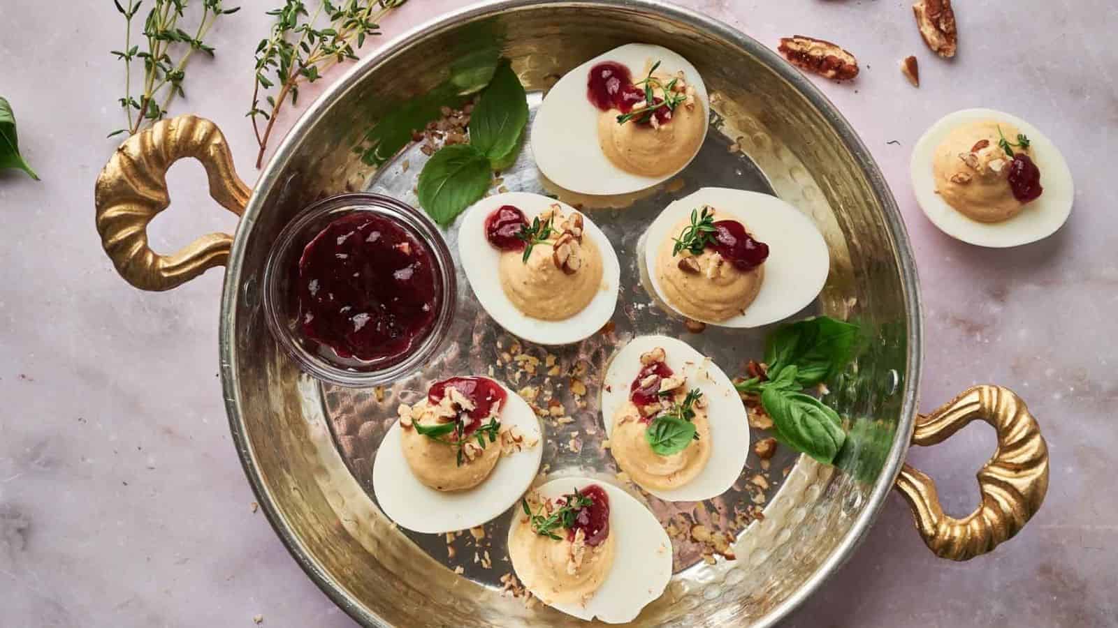 Merry & Bright Bites: 15 Christmas Appetizers For The Win!