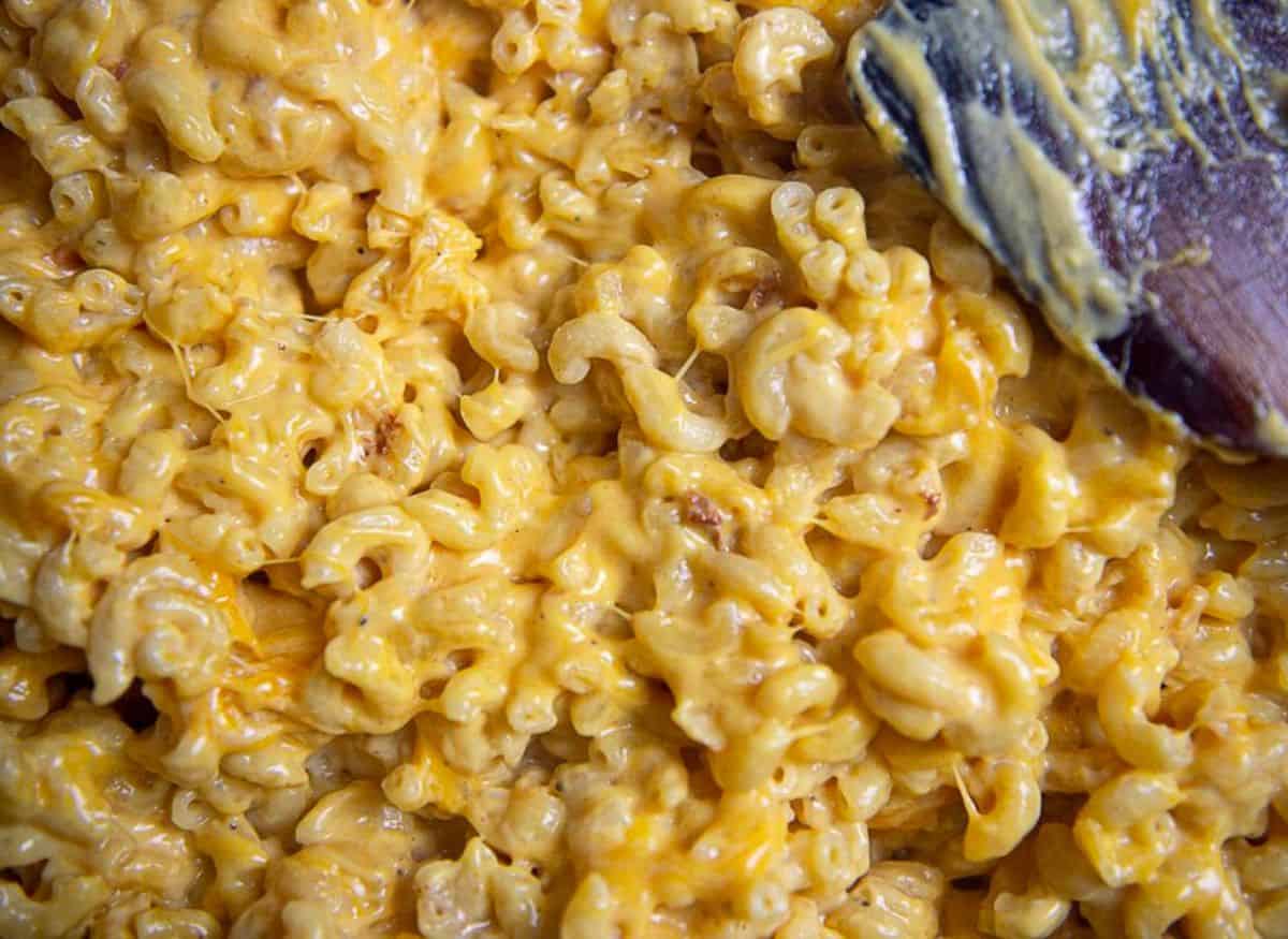 A bowl of mac and cheese.