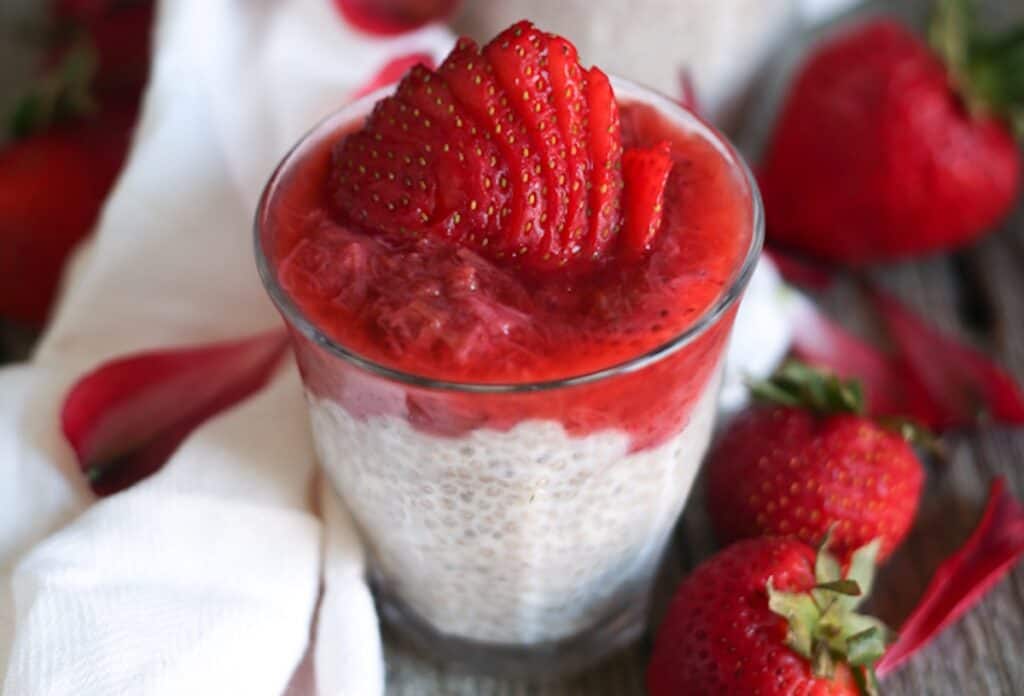 Chia pudding with strawberries - an easy breakfast in a glass.