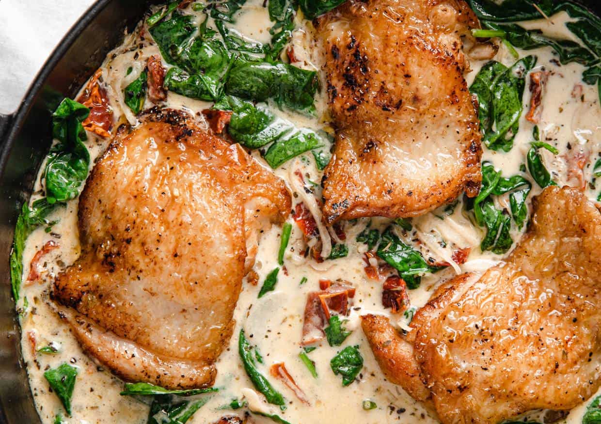 https://tastesdelicious.com/wp-content/uploads/2024/01/Creamy-Tuscan-Chicken.jpg