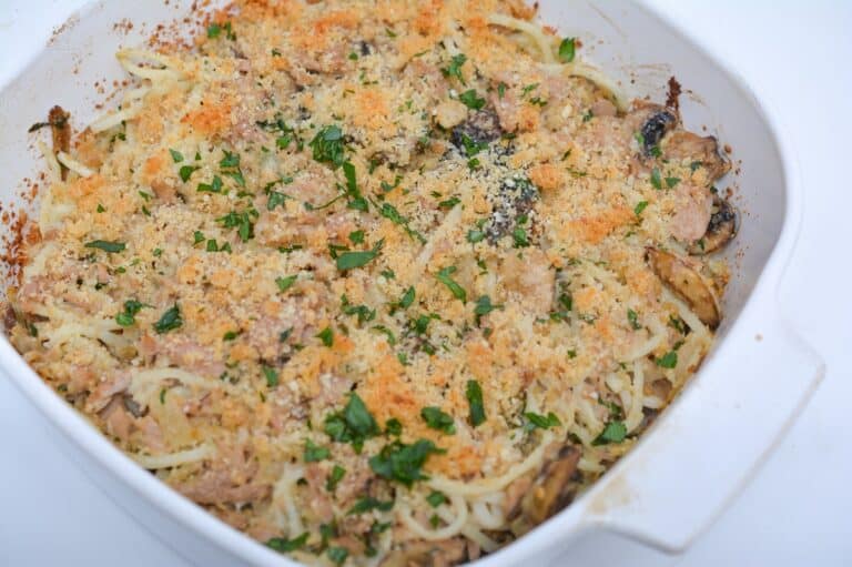 A casserole dish filled with pasta and meat.